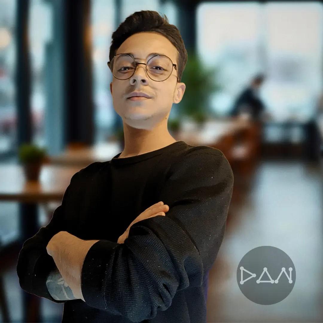 Contratar Freelancer